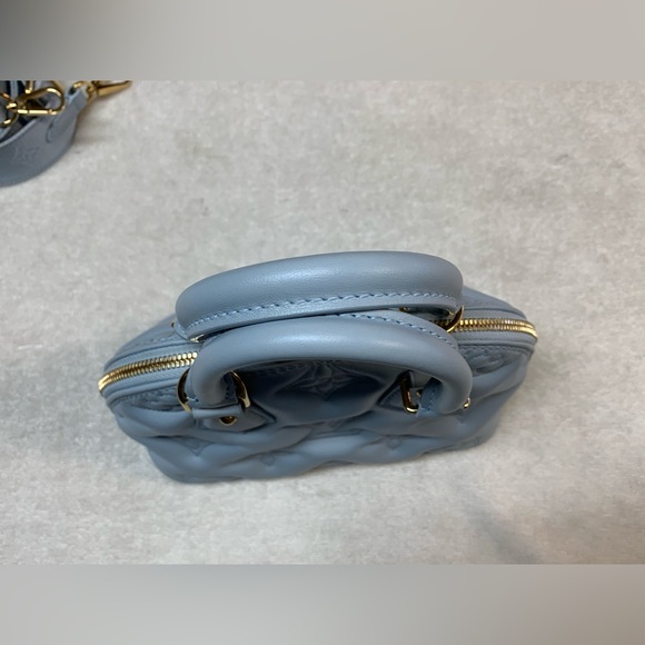 Louis Vuitton Alma BB Bubblegram Leather Ice Blue Glacier Bag - Picture 3 of 16